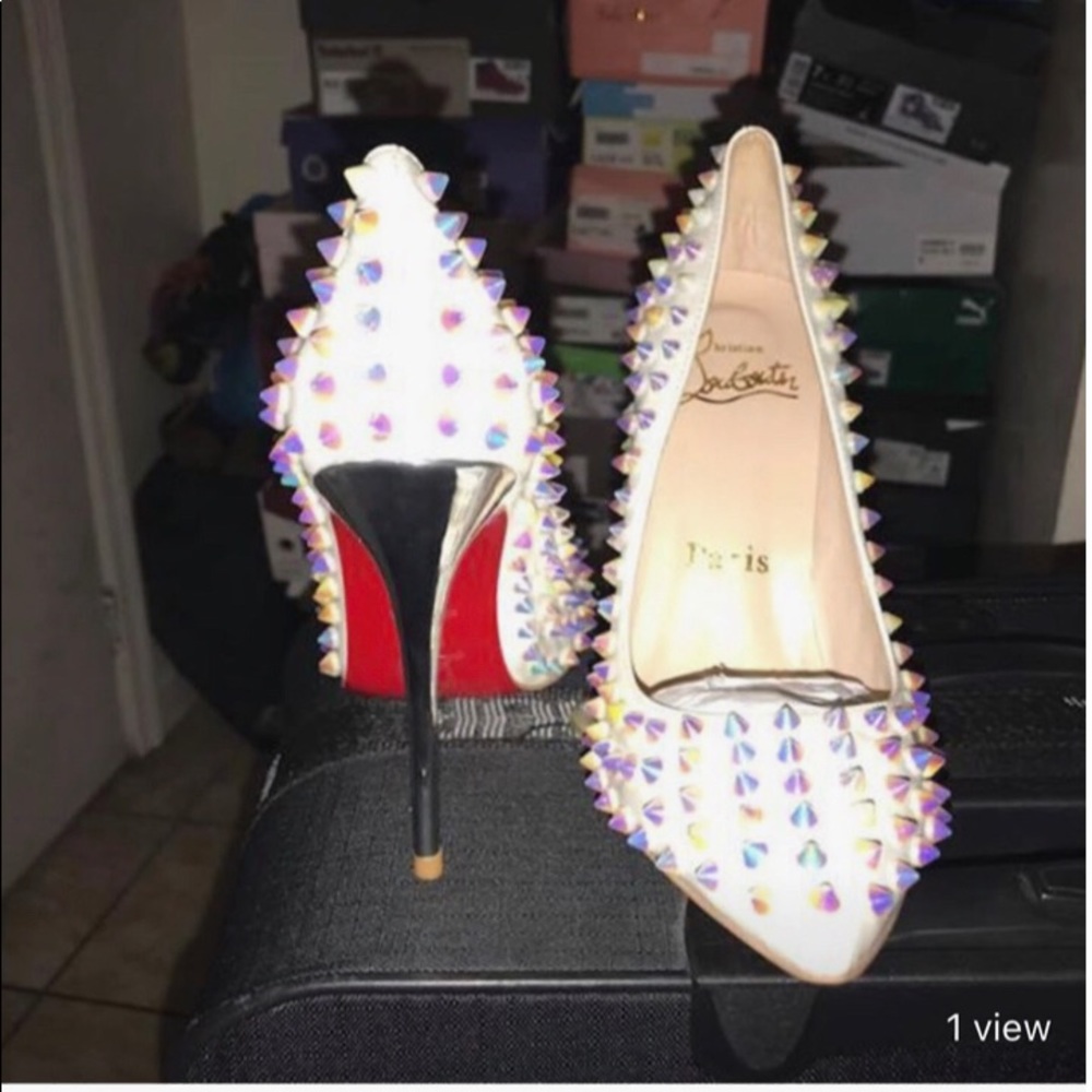 Christian Louboutin (Red Bottom) Vendome spikes - Picture 2 of 2